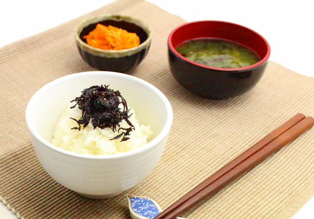 ひじきふりかけがあると、お子様の食もすすみます